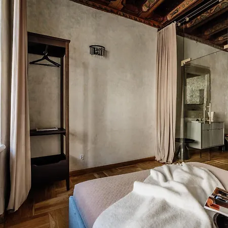 Apartment Gallery 7 Fresco - Loftaffair Collection