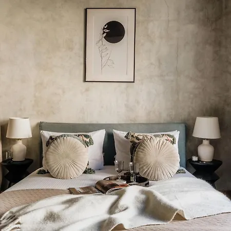 Gallery 7 Fresco - Loftaffair Collection Apartment *